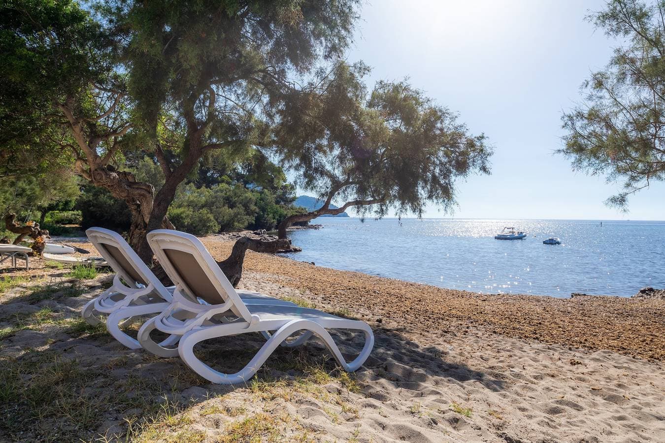 Foto 2 von 31: Luxuriöses und modernes Ferienhaus "Port Nou Ca Na Cati" direkt am Meer