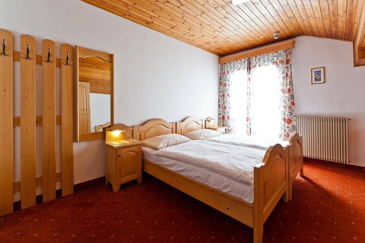 Foto 8 von 9: Quadruple Room