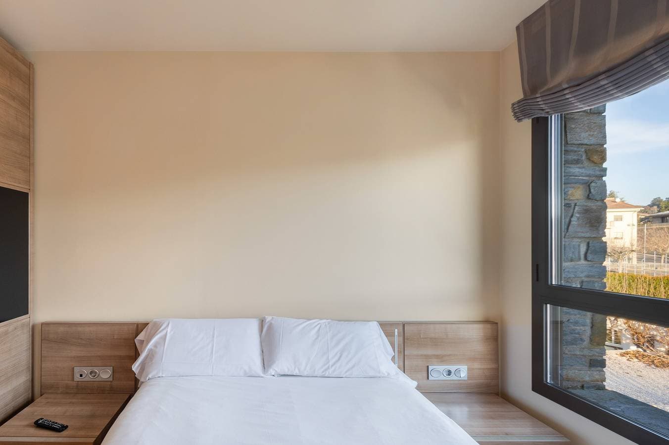Foto 11 von 25: Ferienwohnung 'Niu Turístic Olvan' mit Bergblick, Balkon und Klimaanlage