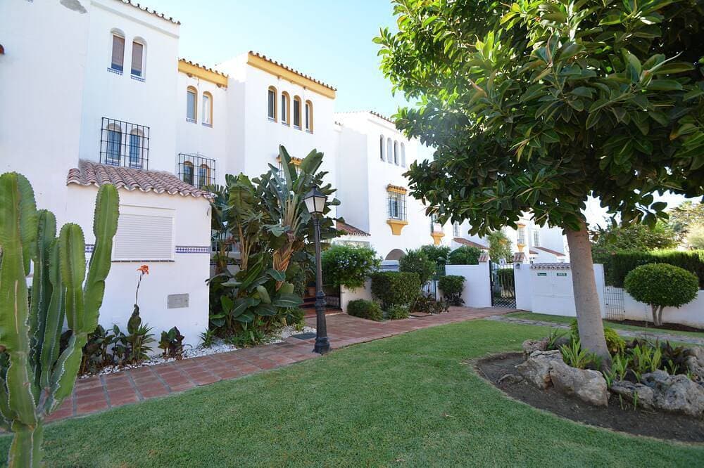 Foto 11 von 30: 4 Schlafzimmer Haus am Meer mit Pool 2 Schritte von Sabinillas (Estepona)