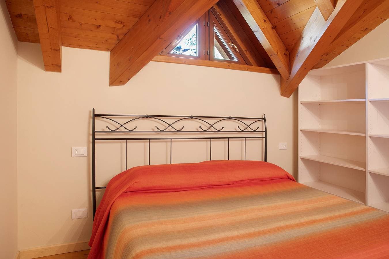 Foto 2 von 22: Ferienhaus 'Il Piccolo Sogno' mit Bergblick und WLAN