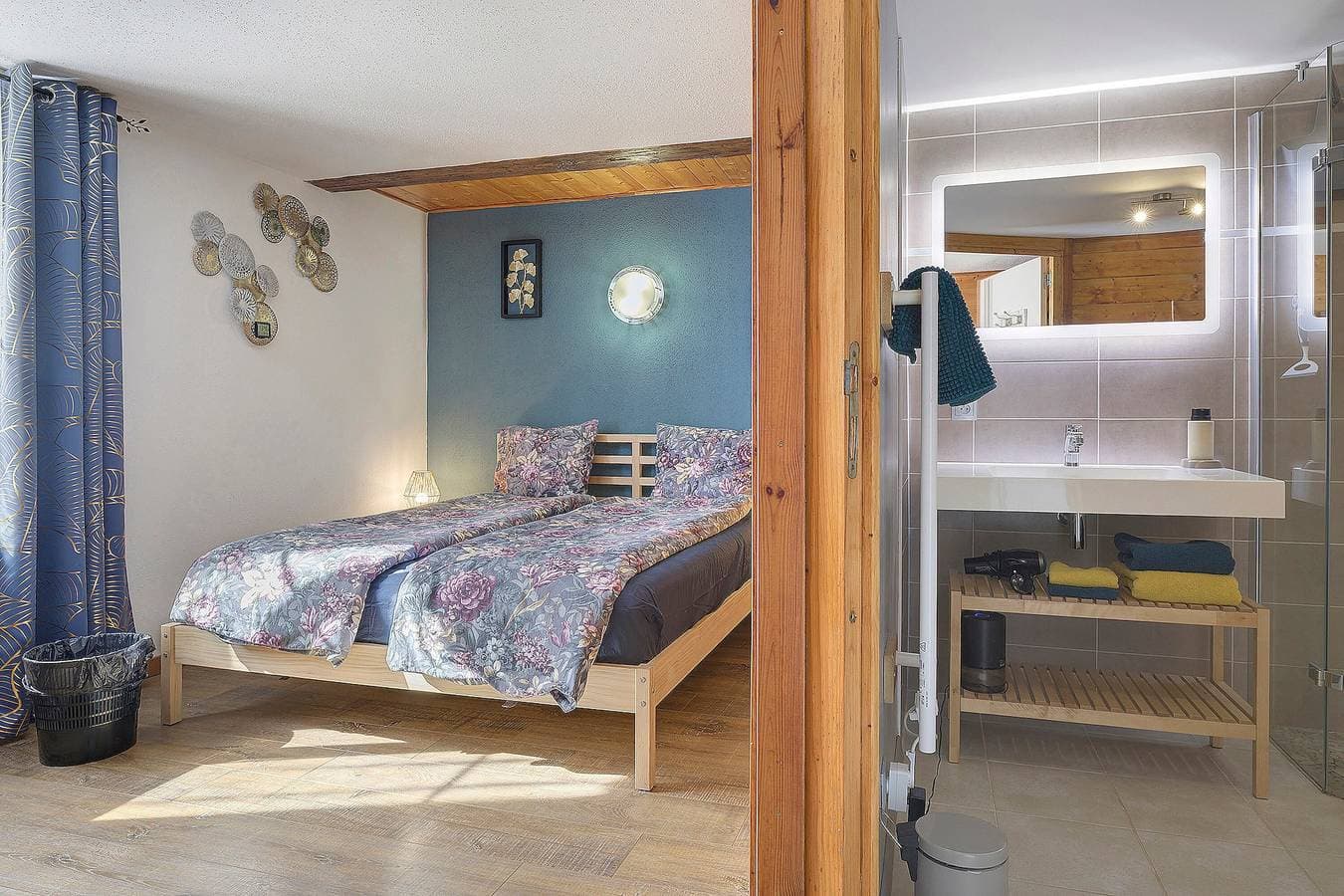 Foto 10 von 28: Gästehaus „Zimmer Göttin der Ernte“ mit Gemeinschaftsterrasse, Garten und WLAN