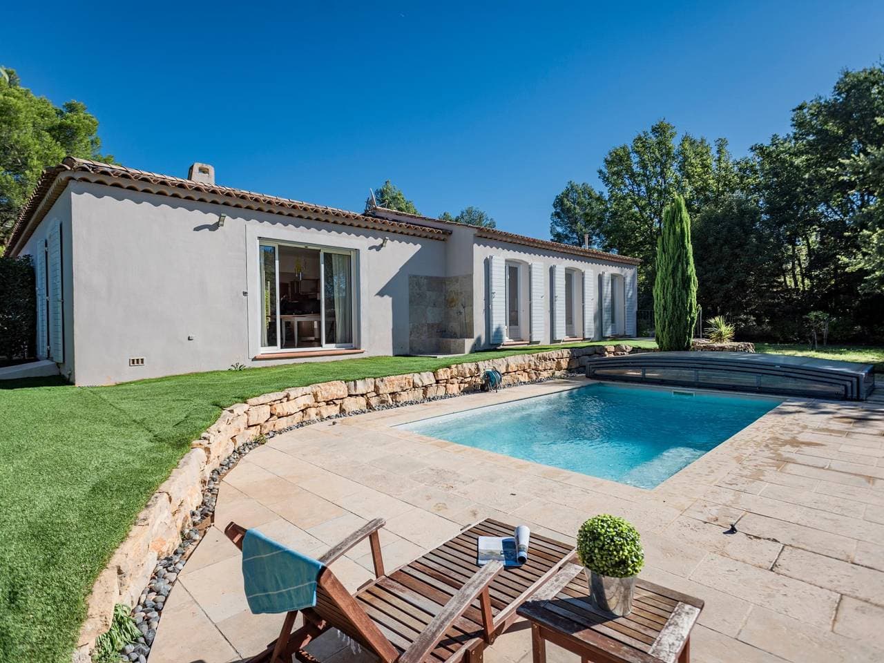 Foto 6 von 32: Ferienhaus mit Klima, Schwimmbad und Dorfnähe
