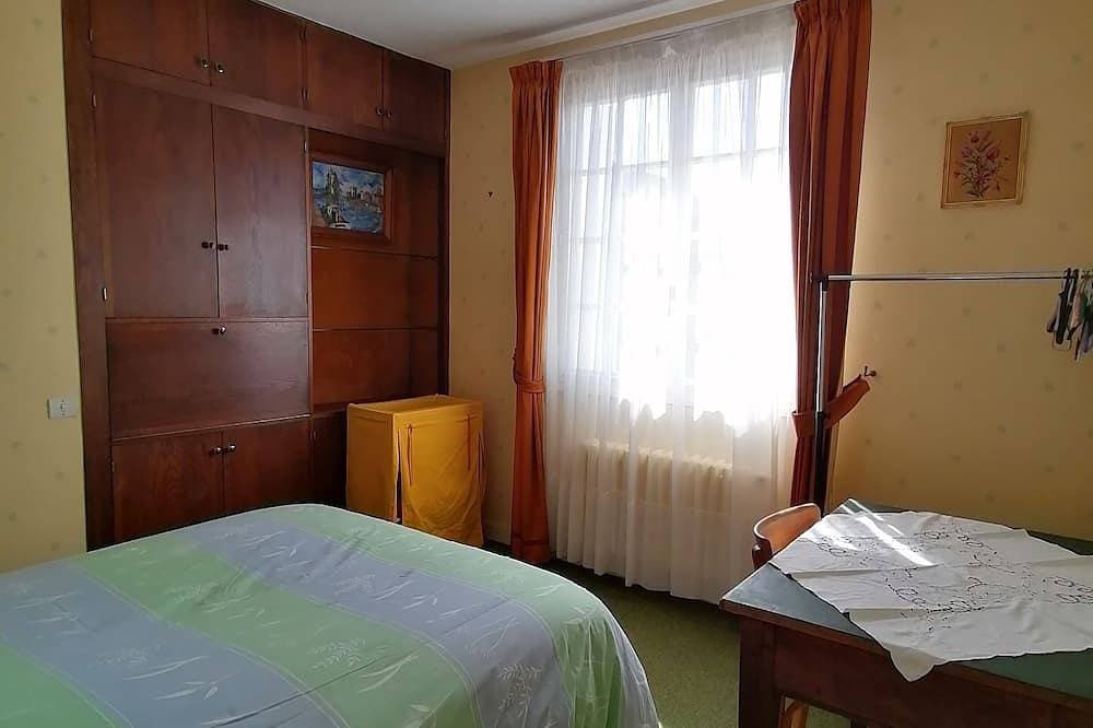 Foto 7 von 26: Maison Spacieuse Simple Et Confortable