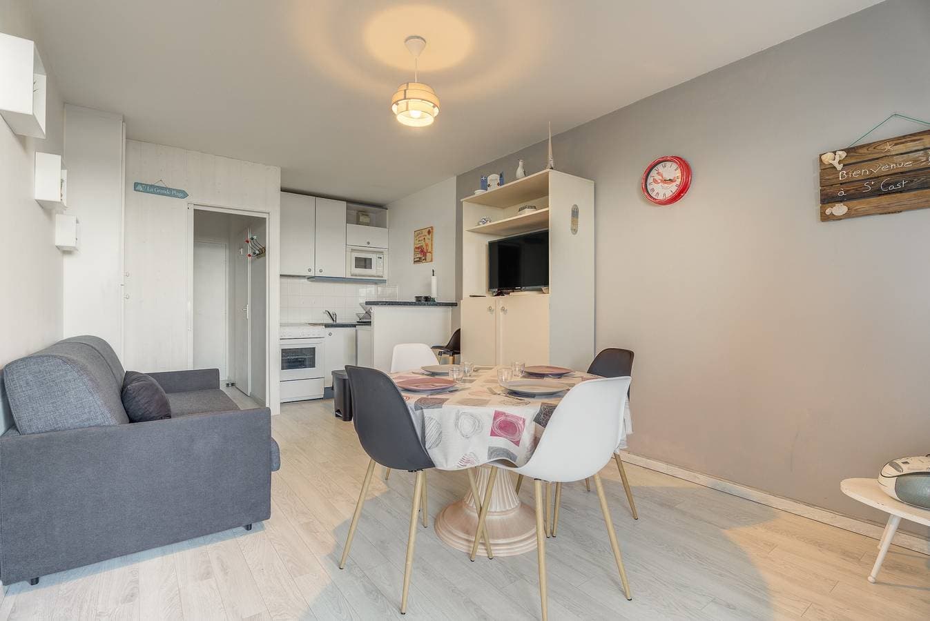 Foto 5 von 28: Charmantes Ferienapartment mit Meerblick, Terrasse und Strandnähe