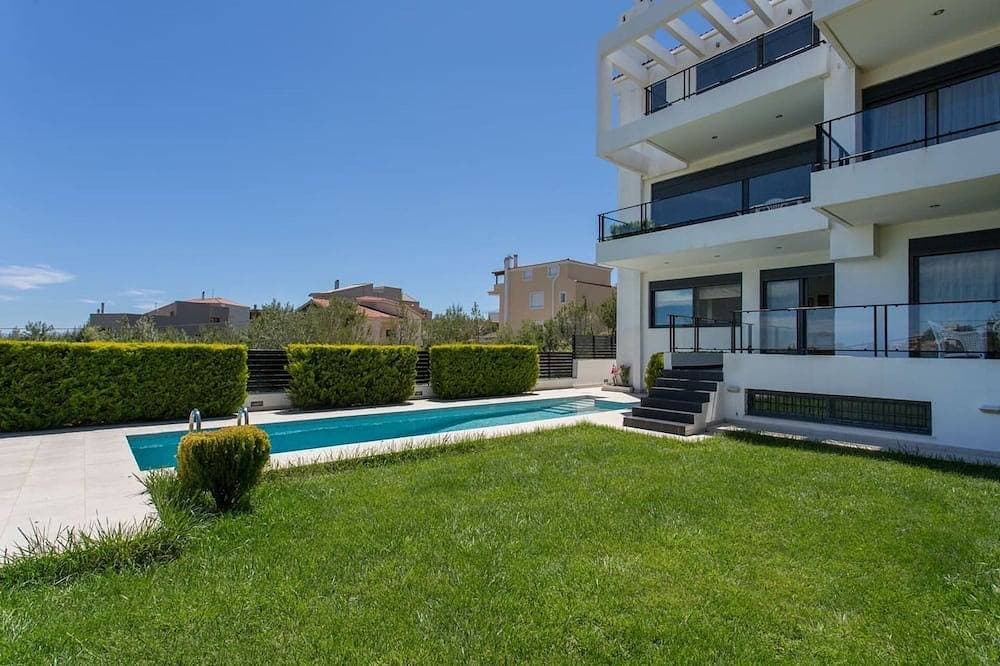 Foto 10 von 13: Villa in Athen mit atemberaubender Aussicht.