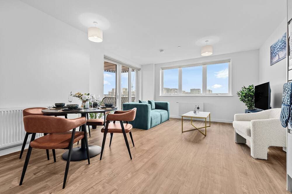 2Br Modern Apartment | 12 Mins to Heathrow 1