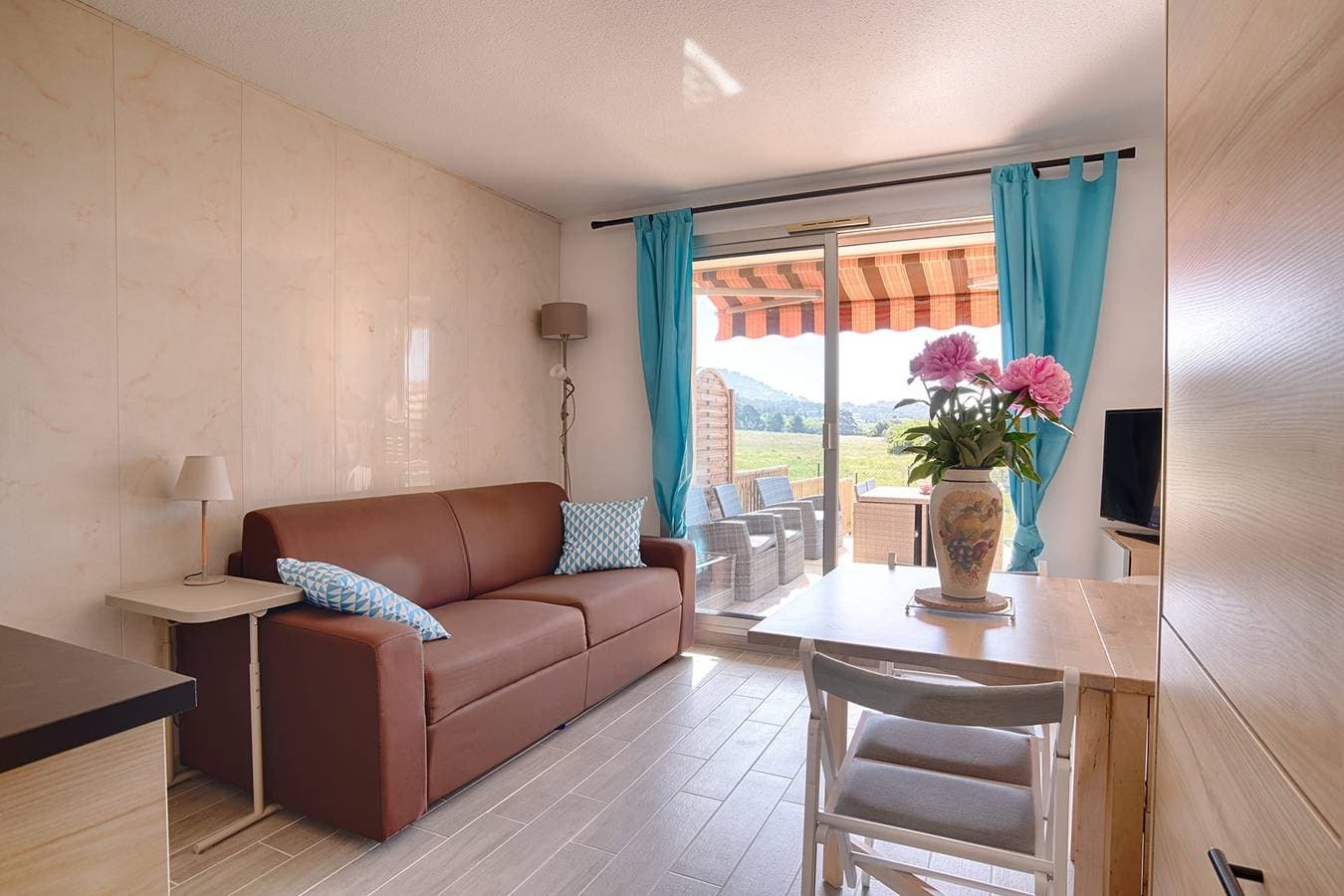 Foto 2 von 10: Ferienwohnung für 2 Personen mit Terrasse