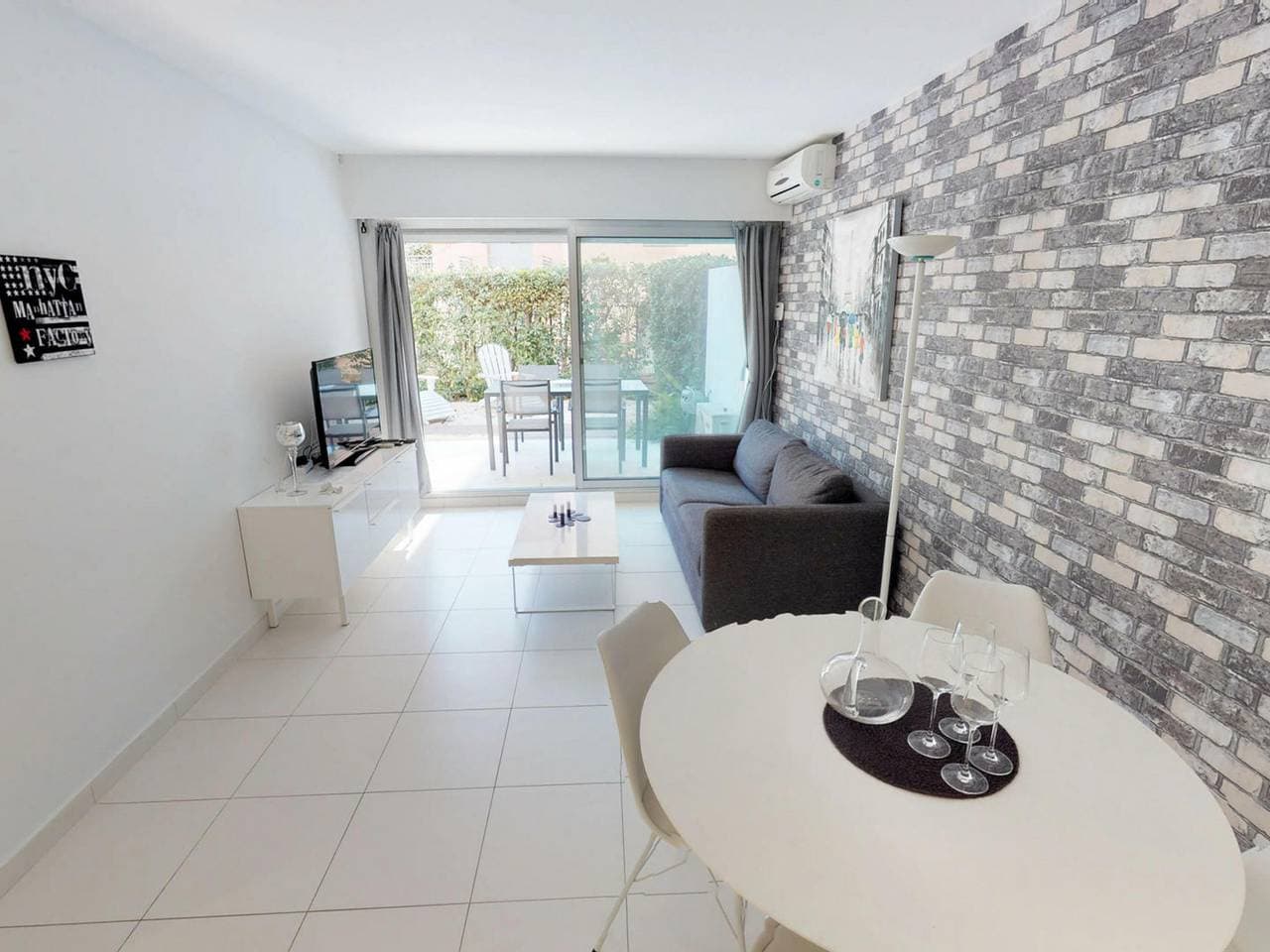 Foto 4 von 21: Modernes 2-Zimmer-Apartment mit Terrasse in Menton