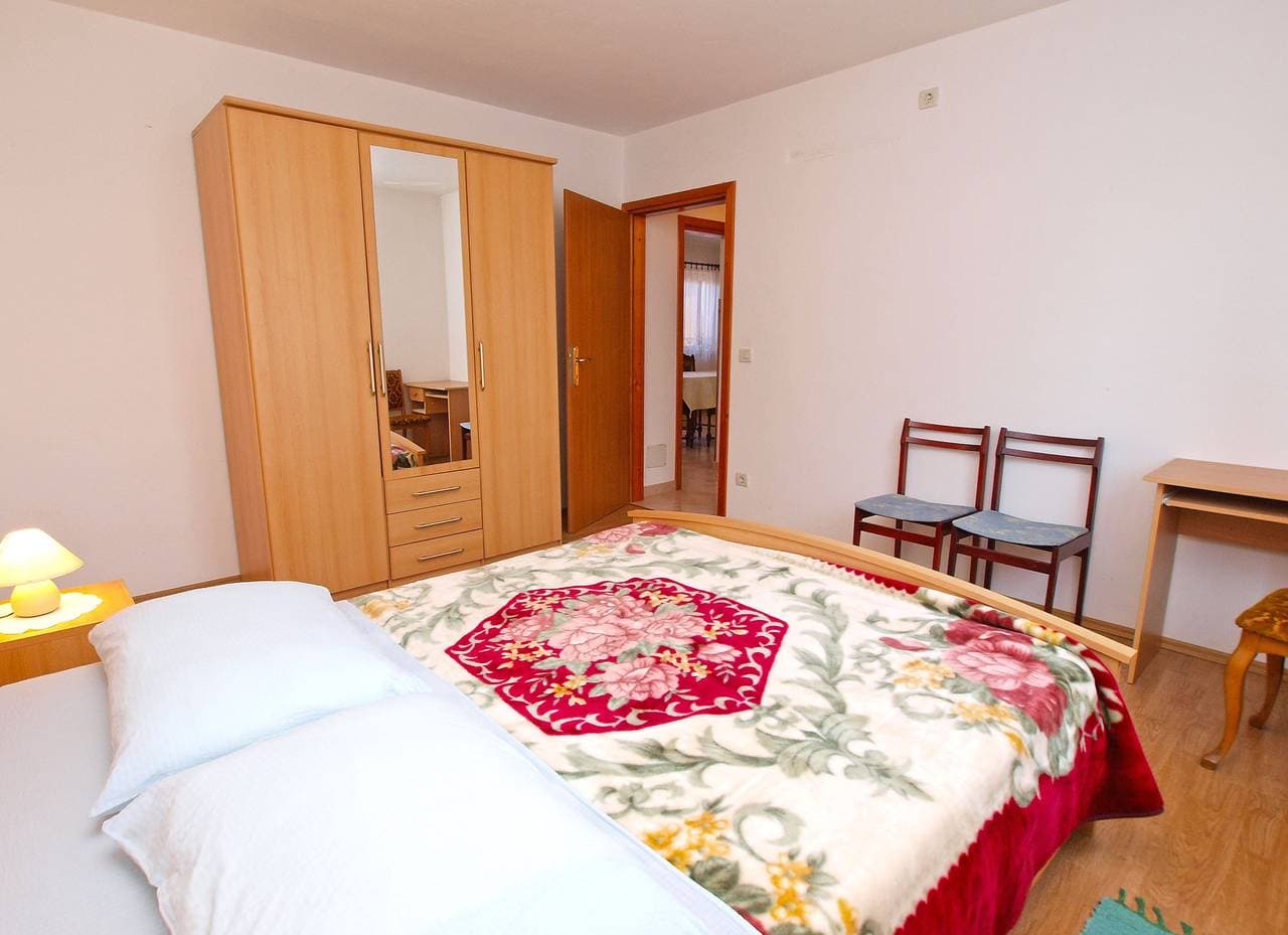 Foto 5 von 27: Ferienwohnung für 4 Personen mit Terrasse