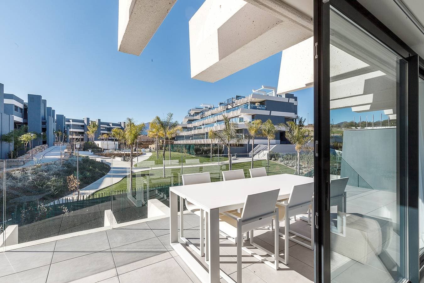 Luxury apartment with 3 bedrooms 1