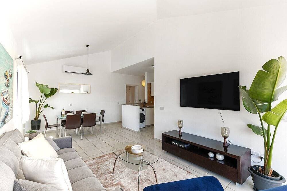 Foto 13 von 27: Modern-Apartment-Poolblick-Eigenes Badezimmer