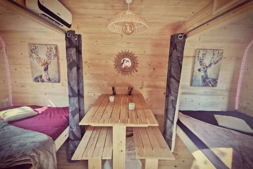 Foto 3 von 25: 2 Bedroom Chalet in Pruniers-en-Sologne