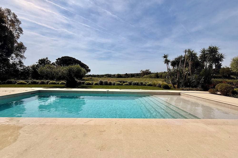 6 bedroom villa completely renovated in 2026 located between sea and countryside ✨ 1