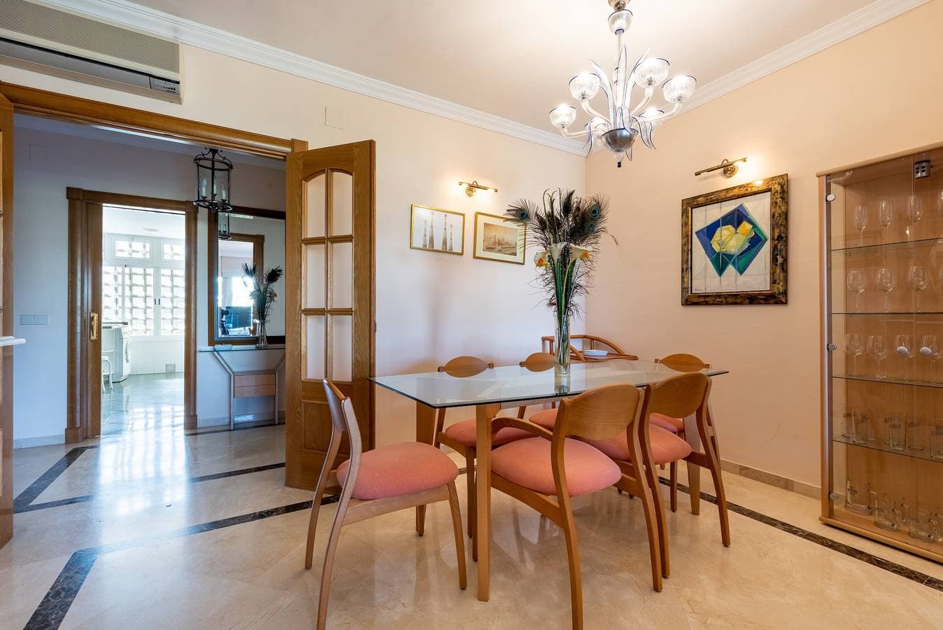 Foto 8 von 29: Wunderschönes Apartment Costa Lago am Strand mit Pool, WLAN und Meerblick; Parkplätze vorhanden