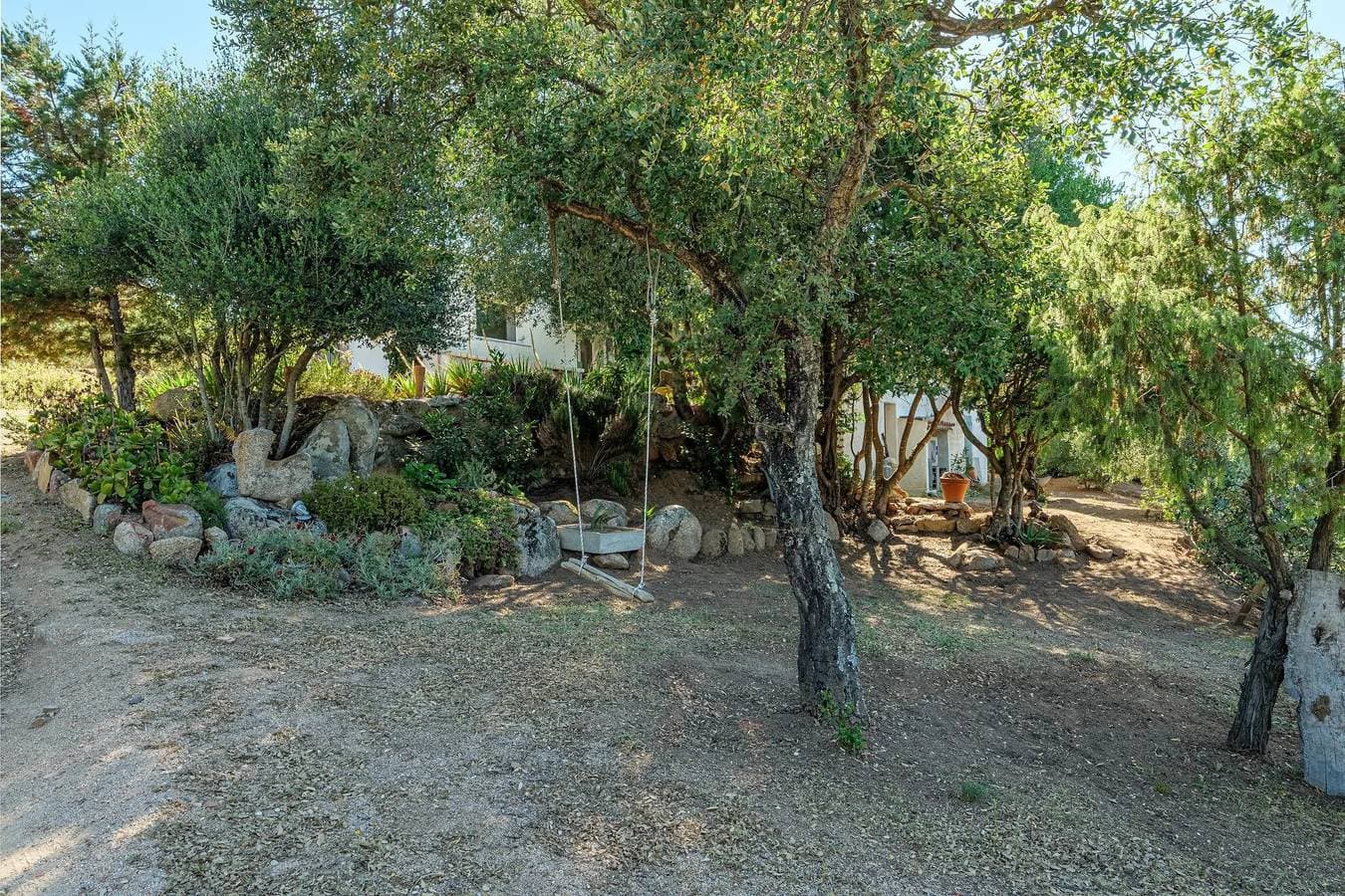 Foto 6 von 46: Sogno Suite – Stilvolle Lodge in der Natur bei San Pantaleo, Sardinien