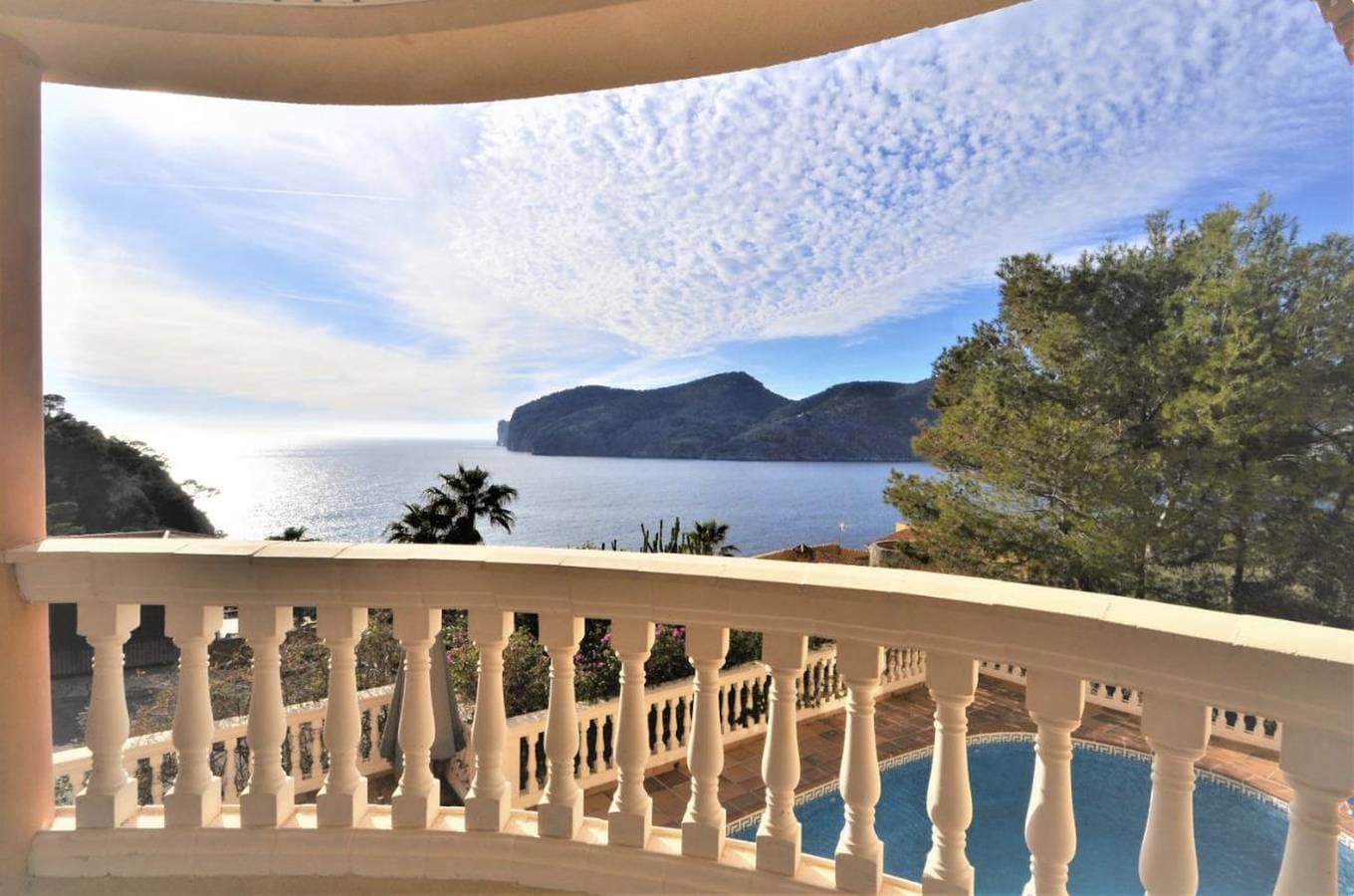 Foto 2 von 27: Villa Camp De Mar Sea View by PriorityVillas