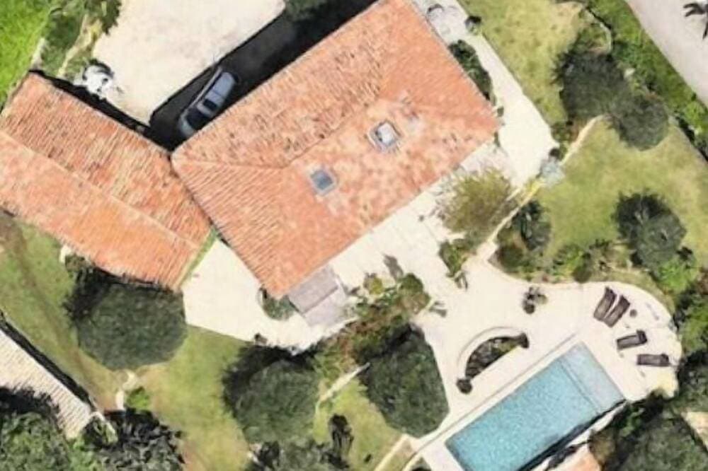 Große Familienvilla mit Klima und privatem Pool in Provence Côte d’Azur 1