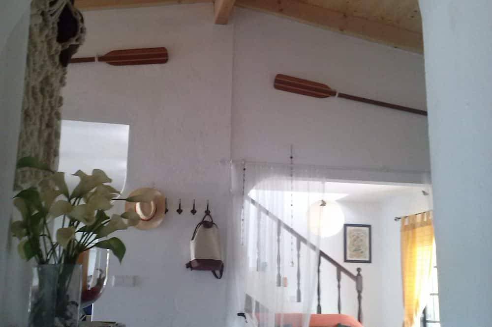 Foto 11 von 30: Gemütliches Haus in Strandnähe mit Terrasse. Angebote einsehen. Armona Island