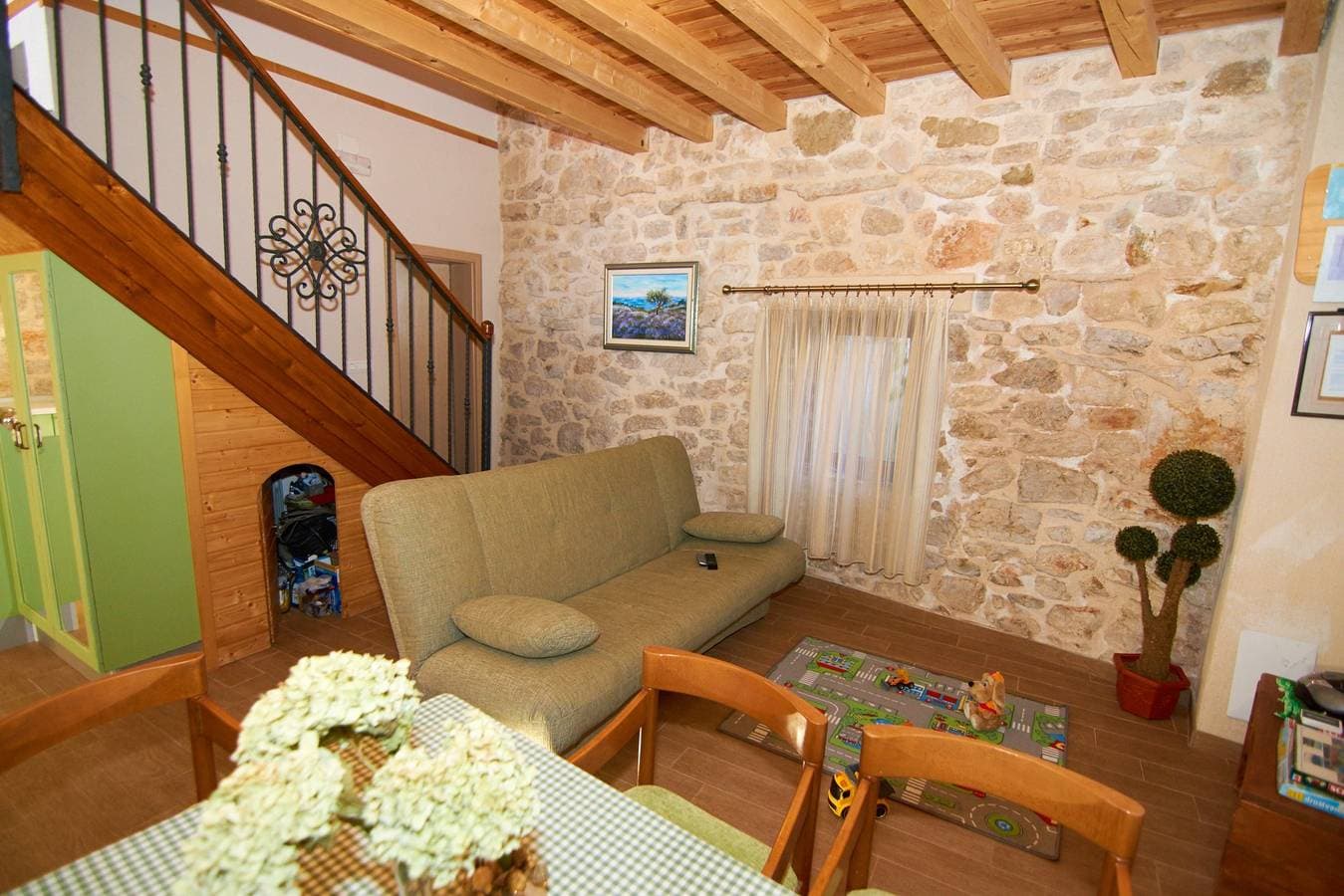 Foto 4 von 9: 2-Zimmer-Haus mit Terrasse und Meerblick Krapanj, Sibenik