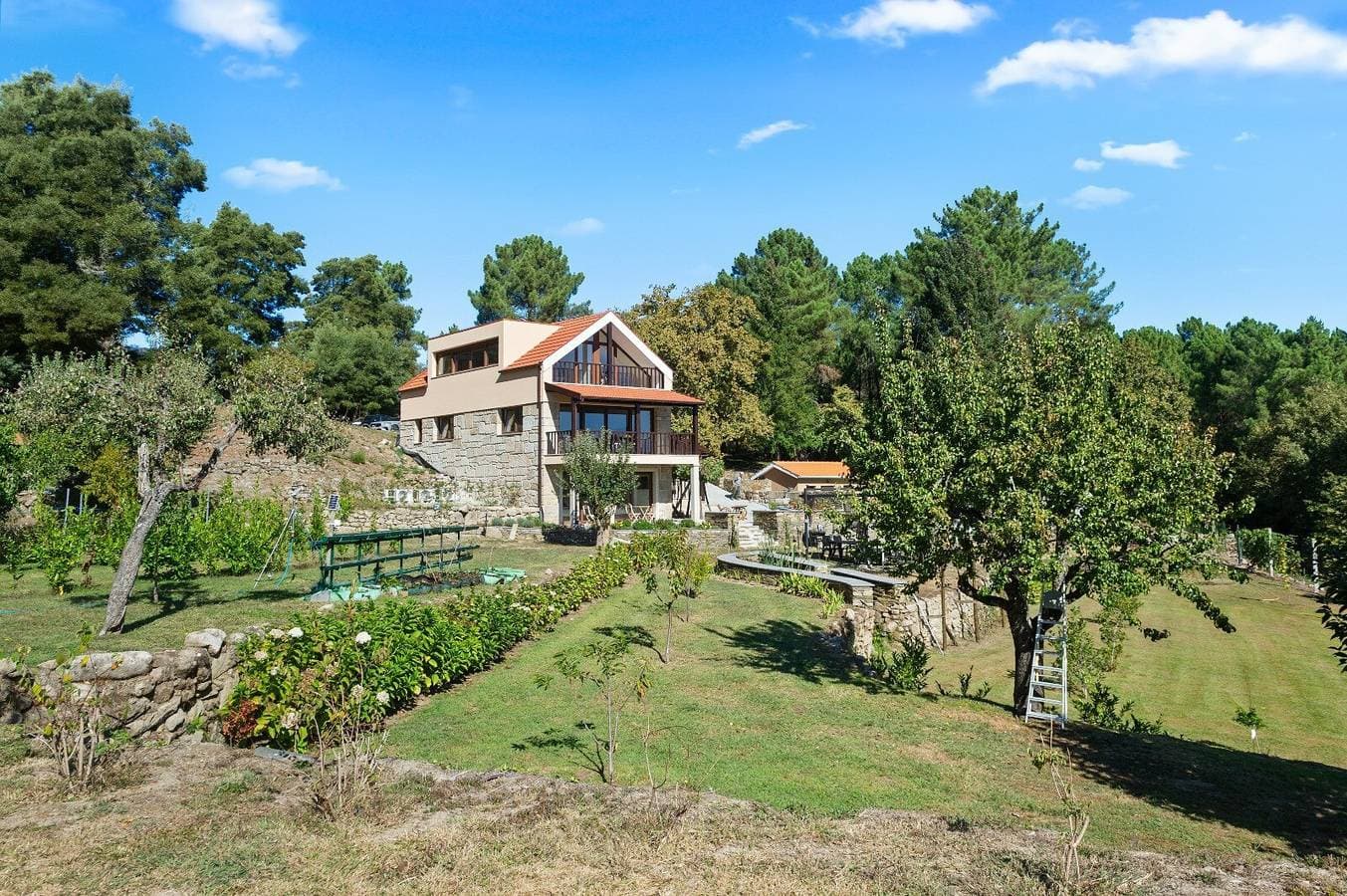 Foto 5 von 25: Bed and Breakfast 'Piso Lua' mit Bergblick und beheiztem Pool