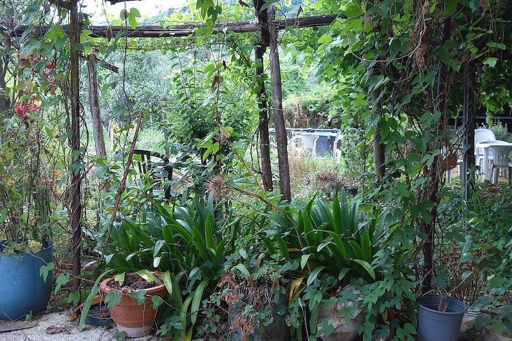 Foto 6 von 12: Charming studio between sea and mountains Self-catering cottage on an ancient olive grove