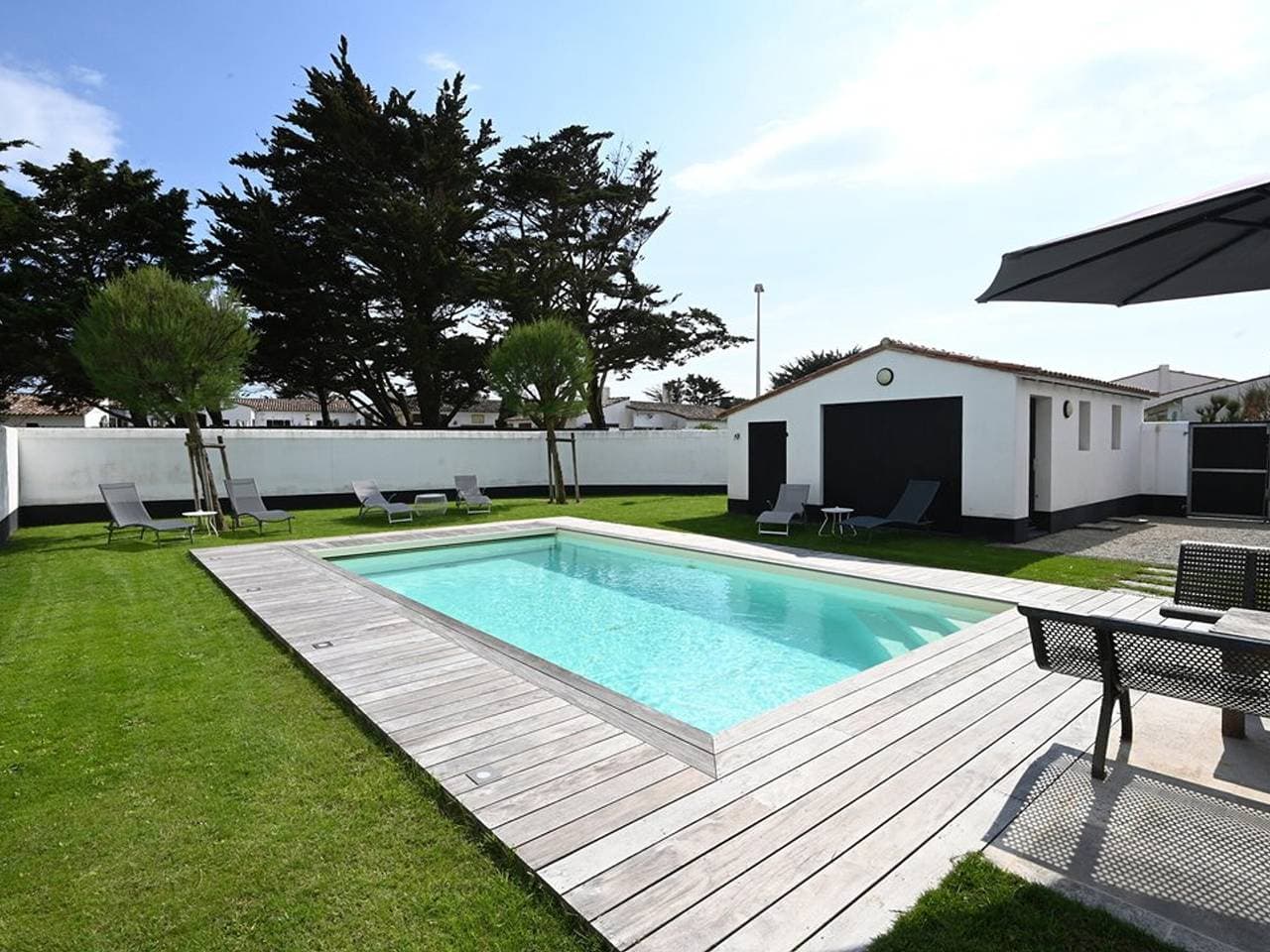 Foto 3 von 34: Geräumiges Haus auf Ile de Ré mit Pool und Parkplatz