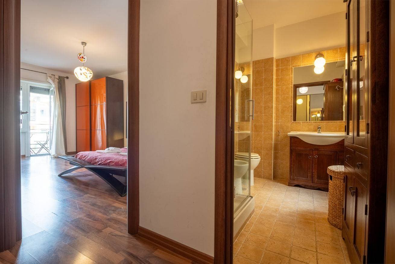 Foto 8 von 32: Ferienwohnung für 2 Personen mit Balkon/Terrasse