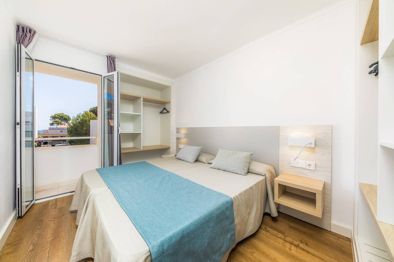 Foto 11 von 25: Ferienwohnung 'Apartament Massanet 2b' mit Balkon, WLAN und Klimaanlage