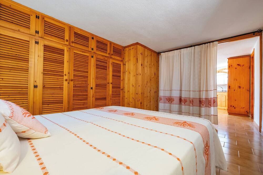 Foto 5 von 24: Casa Oleandro mit Garten, 100 mt von Strand entfernt, internet Wifi