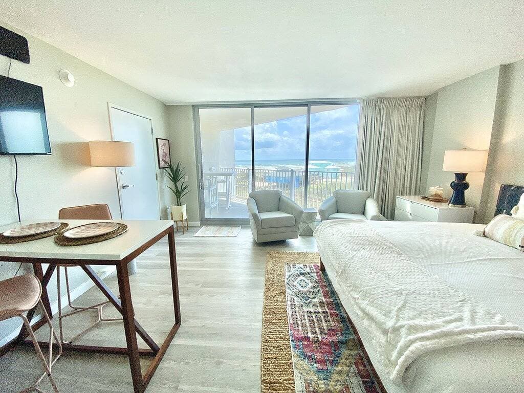 Foto 5 von 13: Sandcastle Condominium Unit 432