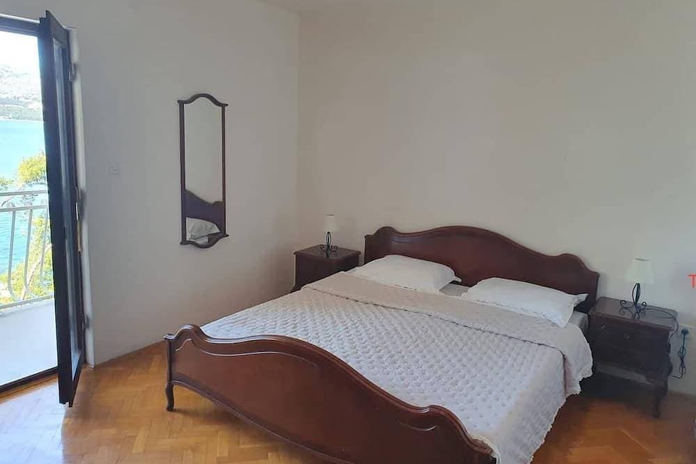 Foto 2 von 21: Haus am Meer mit schönen Terrassen und privatem Strand