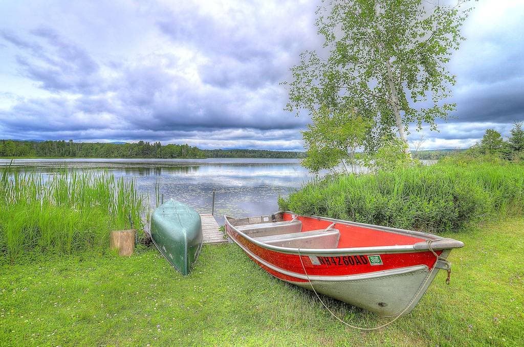 Cozy Haley Pond Waterfront Cottage in Downtown Rangeley 1