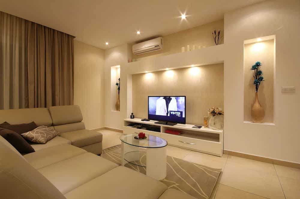 Foto 13 von 22: Elegante, gehobene und geräumige Eckwohnung mit 2 Schlafzimmern und Gemeinschaftspool