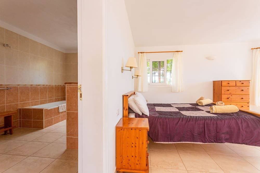 Foto 9 von 30: Atemberaubende 3/4-Bett-Villa mit privatem beheiztem Pool und Meerblick, Golf Del Sur