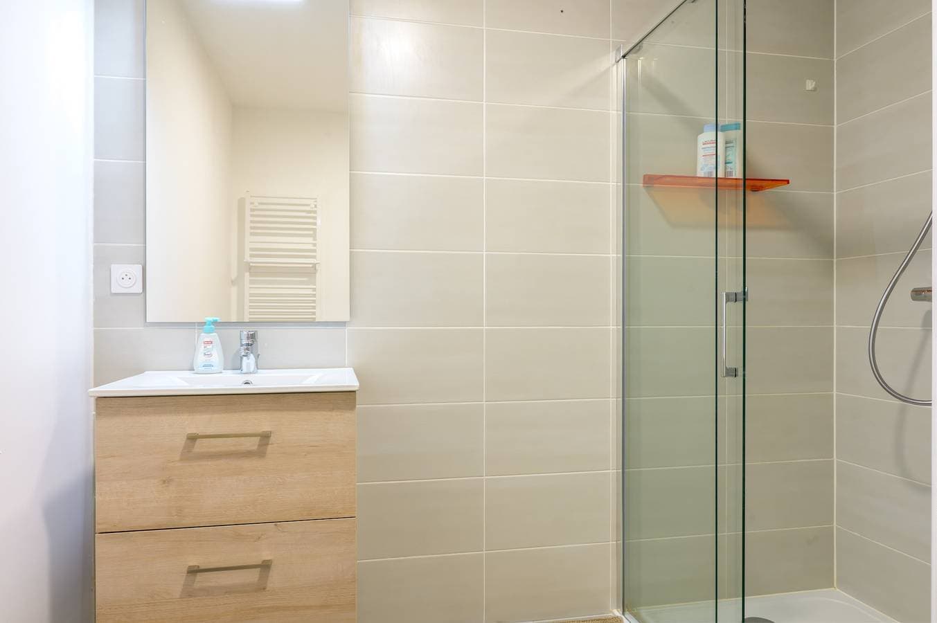 Foto 13 von 21: Colmar Chic – Modernes Altstadt-Apartment mit WLAN, Garage, Aufzug für 2–6 Gäste