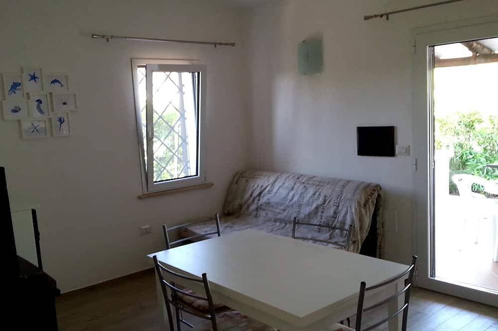 Foto 11 von 30: Kleines Haus mit Parkplatz und Veranda, 900 m vom Strand entfernt – San Teodoro