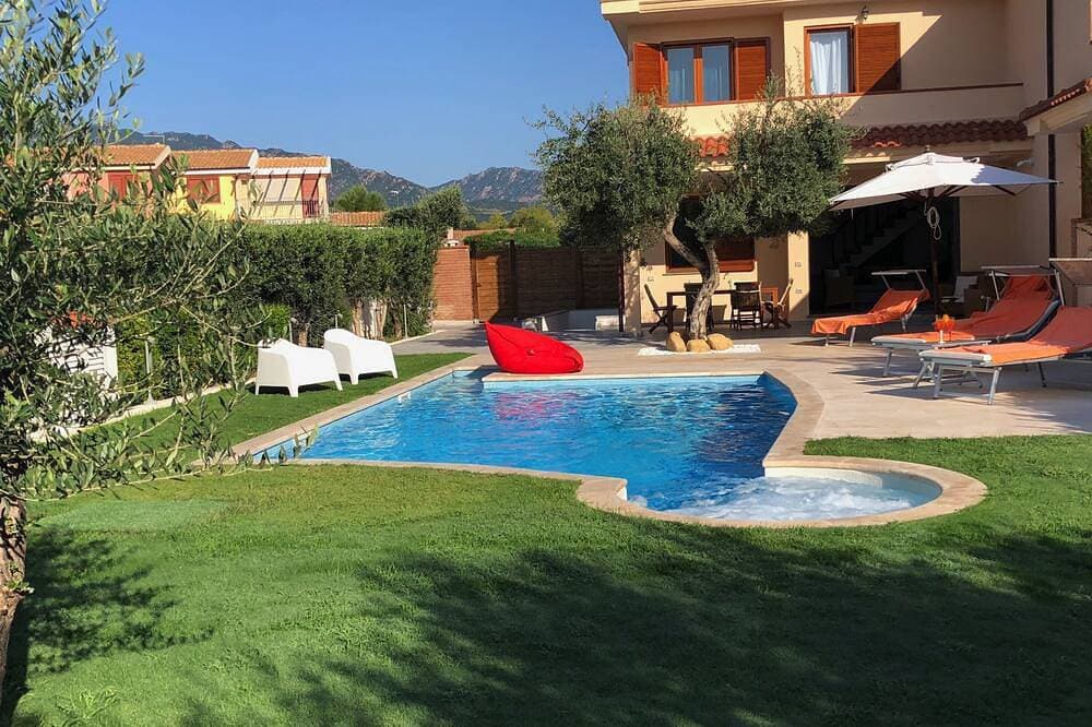 Gli Ulivi, Luxusvilla mit privatem beheiztem Pool, Whirlpool, kostenlosem Wi-Fi 1