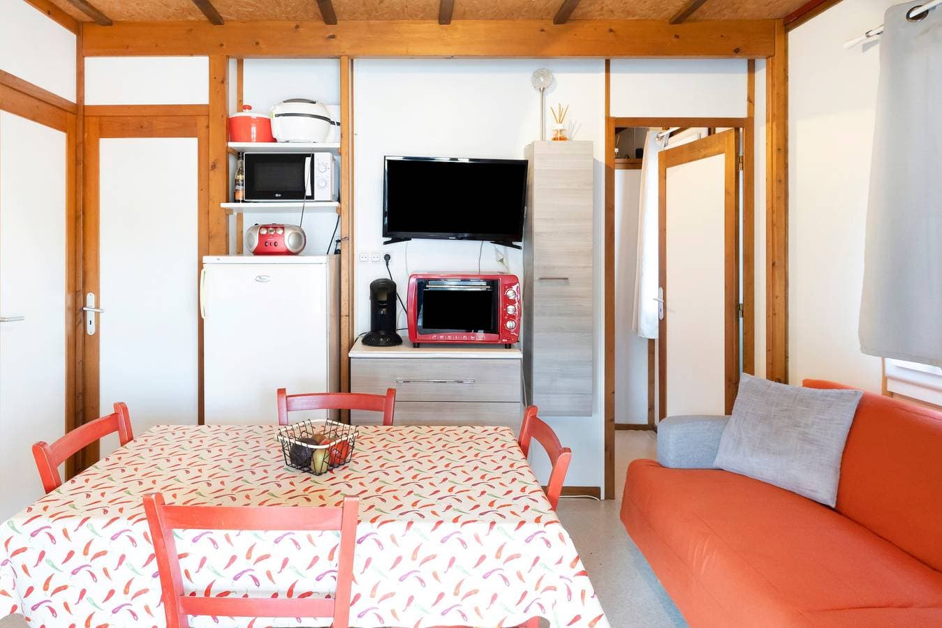 Foto 4 von 22: La petite maison 'Ortalon - Hasparren' mit Gemeinschaftspool, WLAN & Klimaanlage