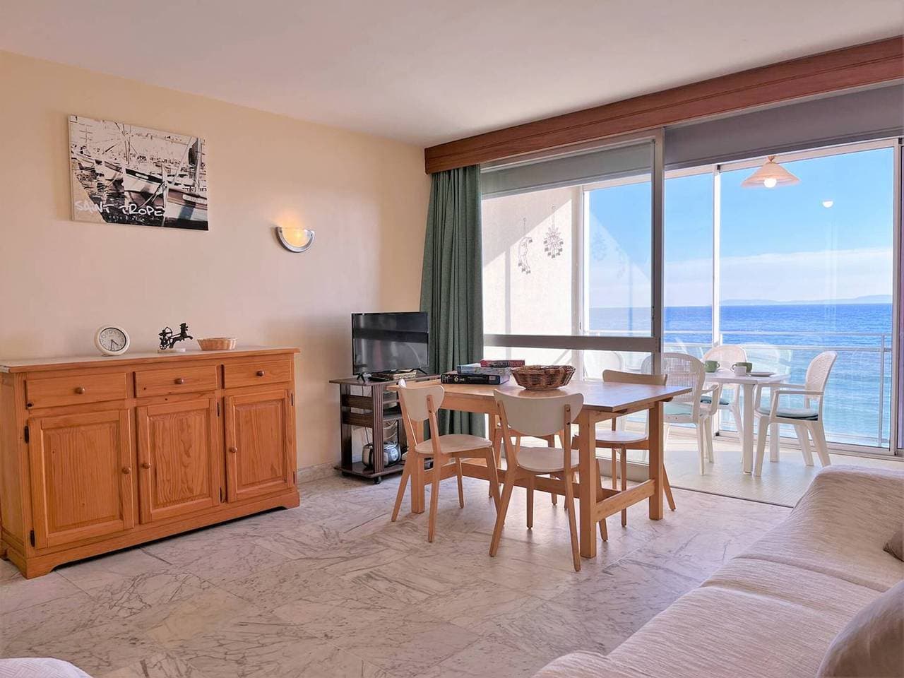 Foto 3 von 15: Zwei-Zimmer-Wohnung am Strand - 5 Betten