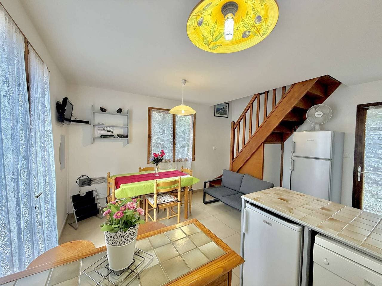 Foto 10 von 27: Haus mit 4 Zimmern, 200 m vom Strand entfernt, große Terrasse und 2 Parkplätze