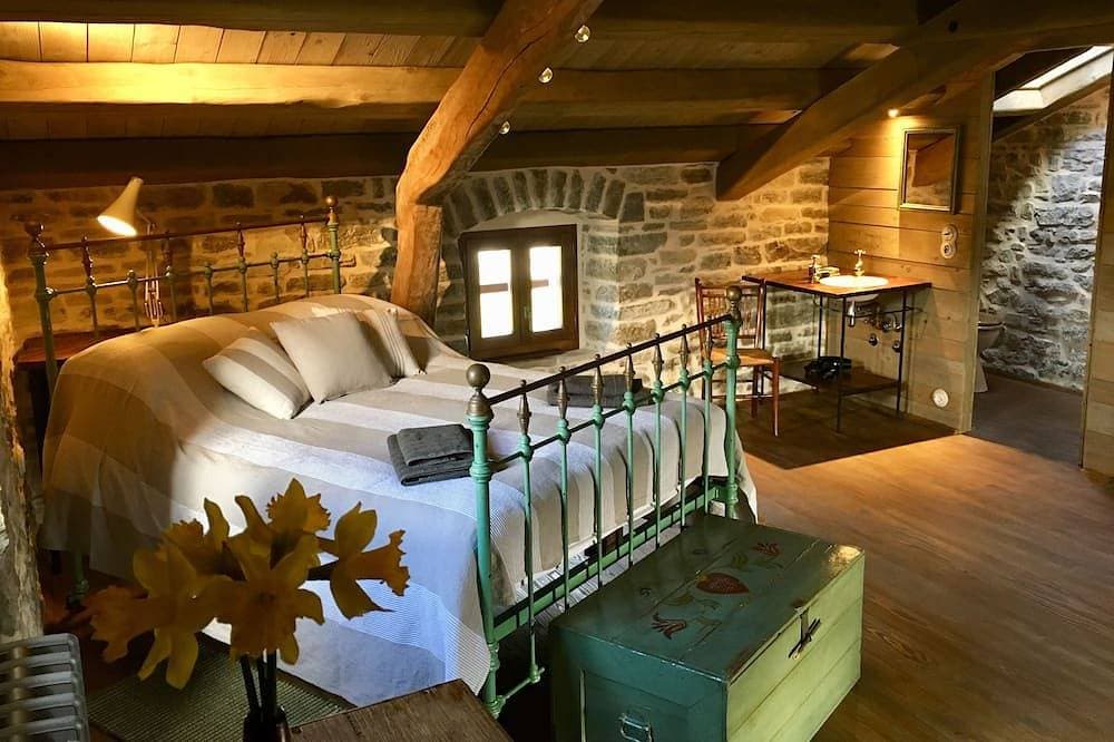 Foto 3 von 30: Bolara 60 Kućica: Berghütte aus Stein