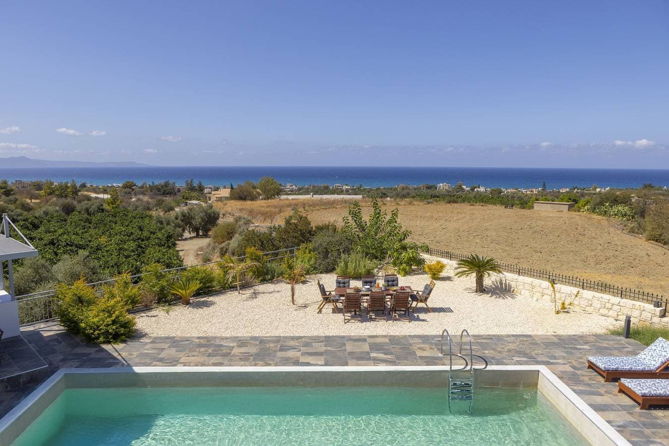 Foto 8 von 79: Villa für 8 Personen mit Ausblick