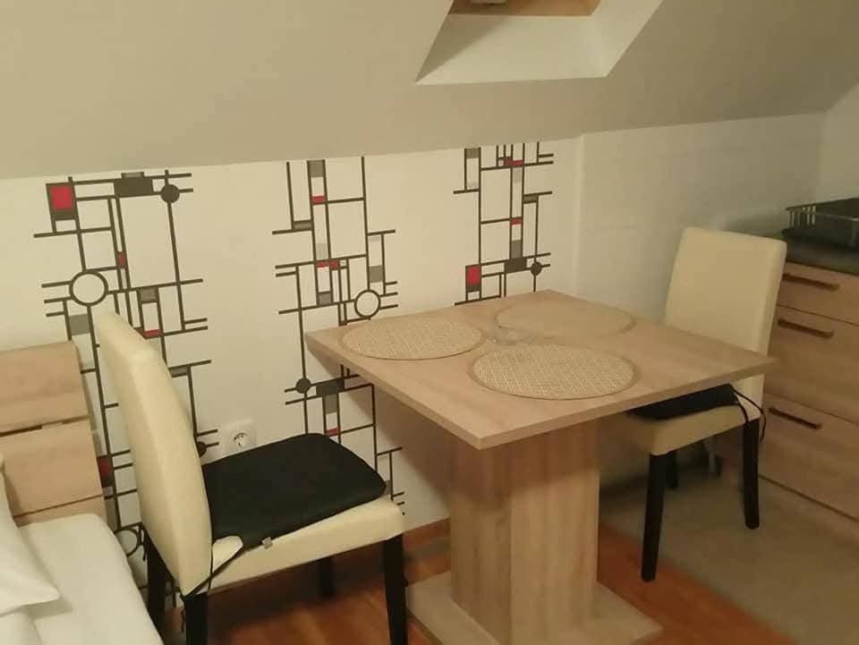 Foto 2 von 5: One-Bedroom Apartment