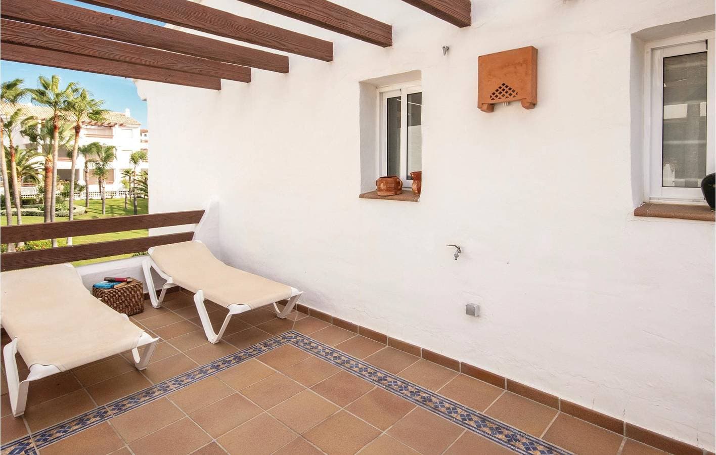 Foto 6 von 23: Oase am Strand: 74qm mit Parkplatz, Pool, Terrasse und Internet