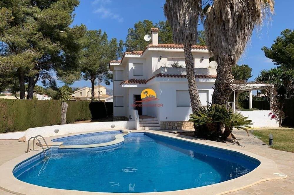 Charmantes Haus mit privatem Pool nur wenige Meter vom Meer entfe 1