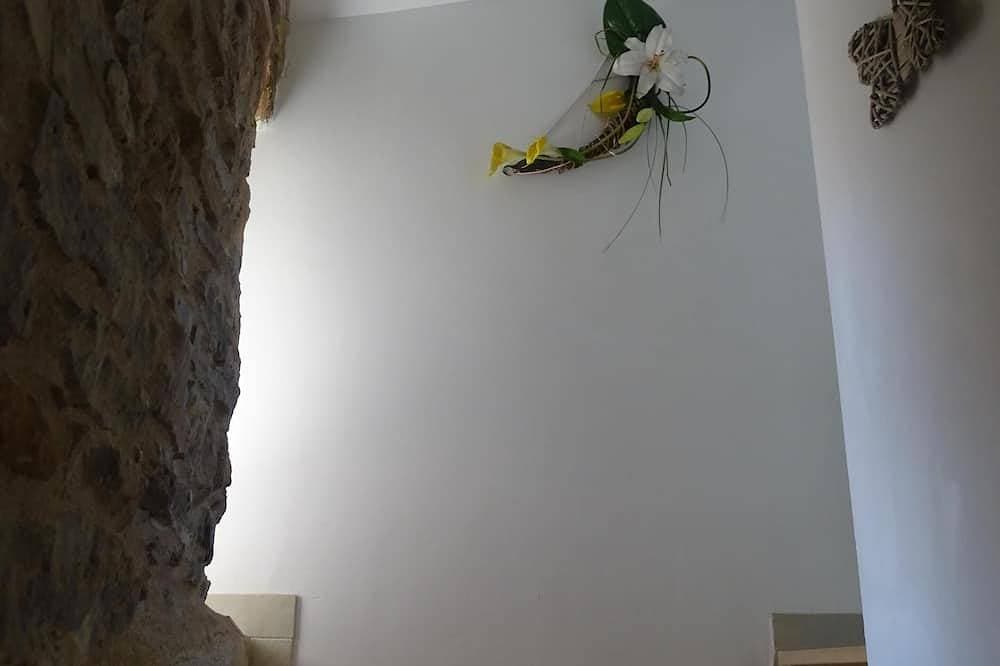 Foto 12 von 15: Die Oustalou: Haus 18 km von Millau in dem Dorf Saint-Rome-de Tarn