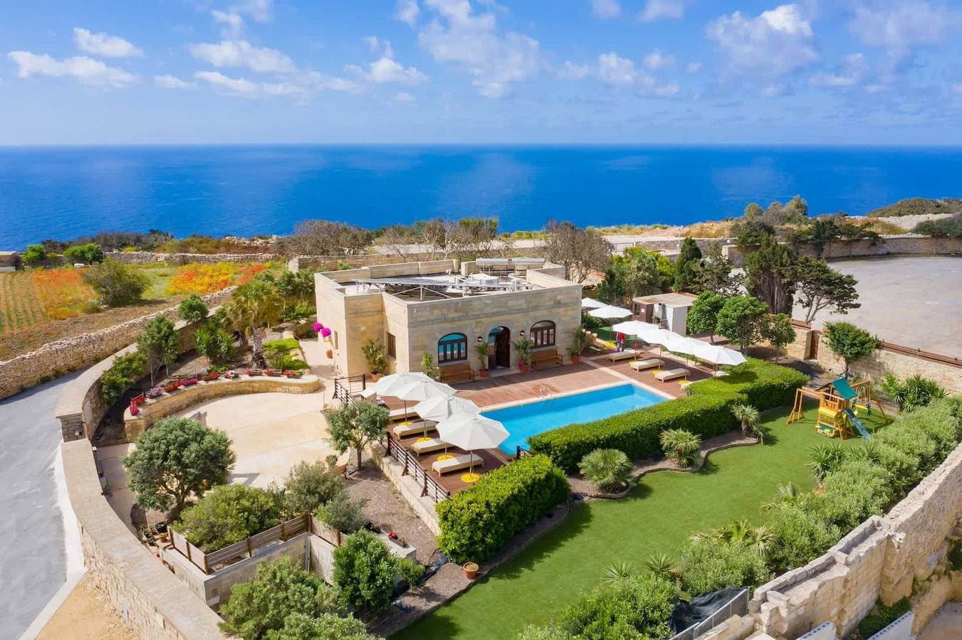 Villa 1