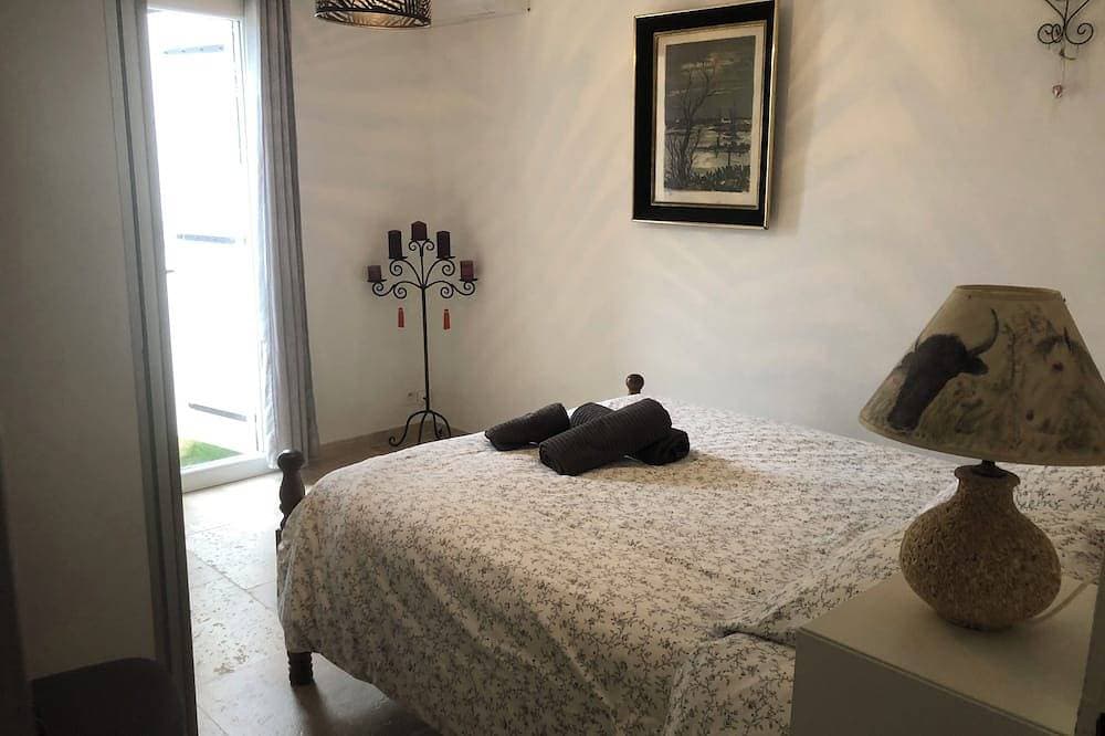 Foto 2 von 18: Comfortable apartment with courtyard close to the center and beach.