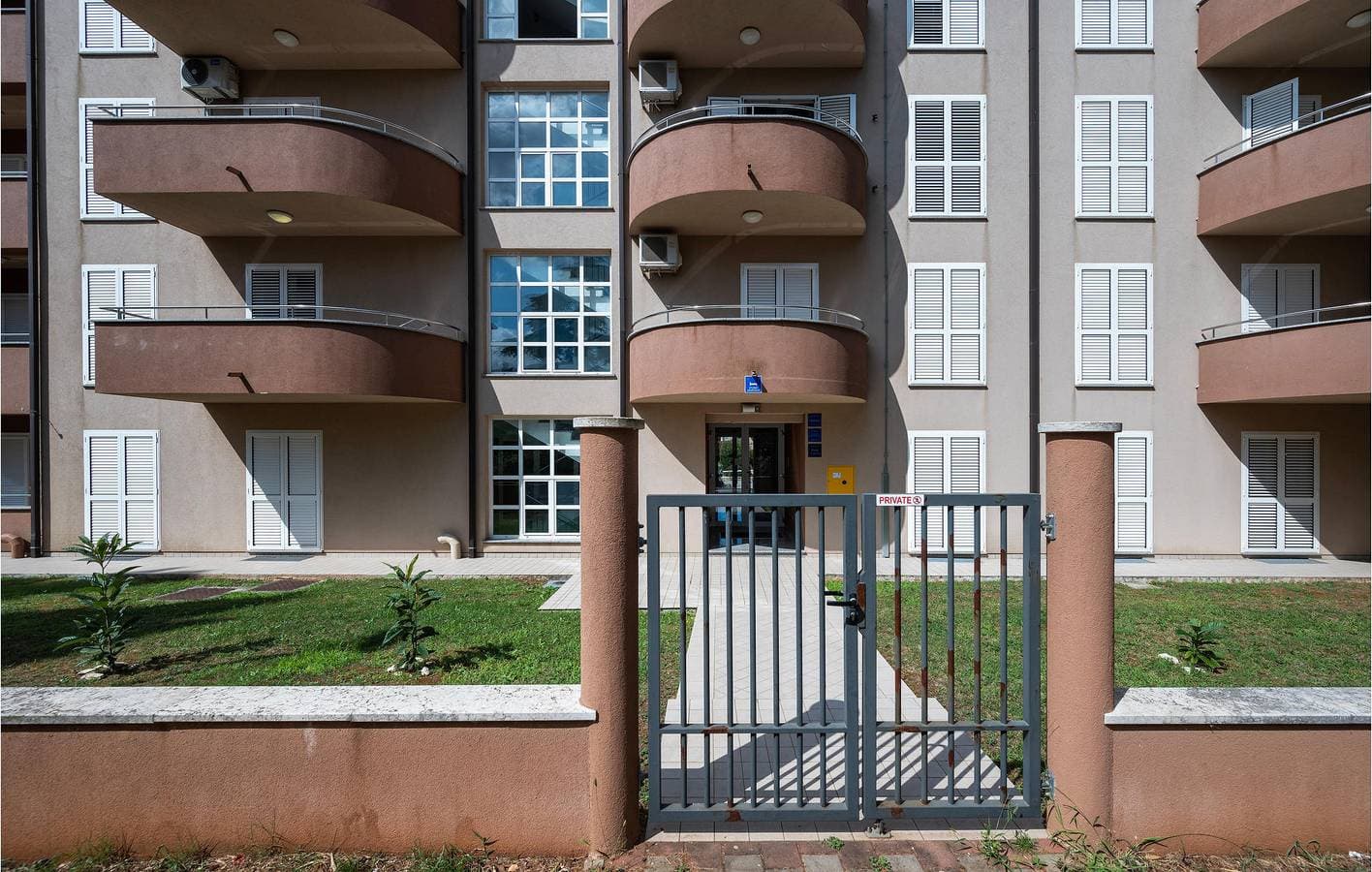Foto 3 von 23: Ferienwohnung mit Panoramablick, Garage und WLAN, 2,5 km vom Strand entfernt